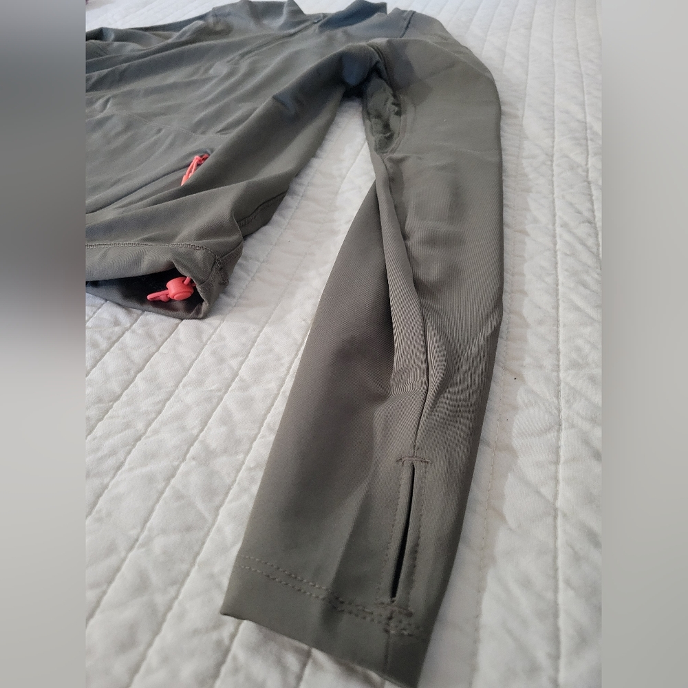 athletic dry fit long sleeve top